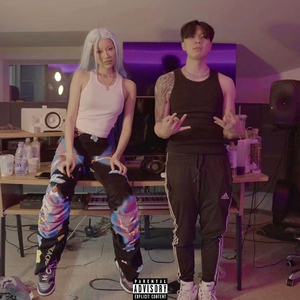 美女脱👙露出🐻吃我的🍌文
